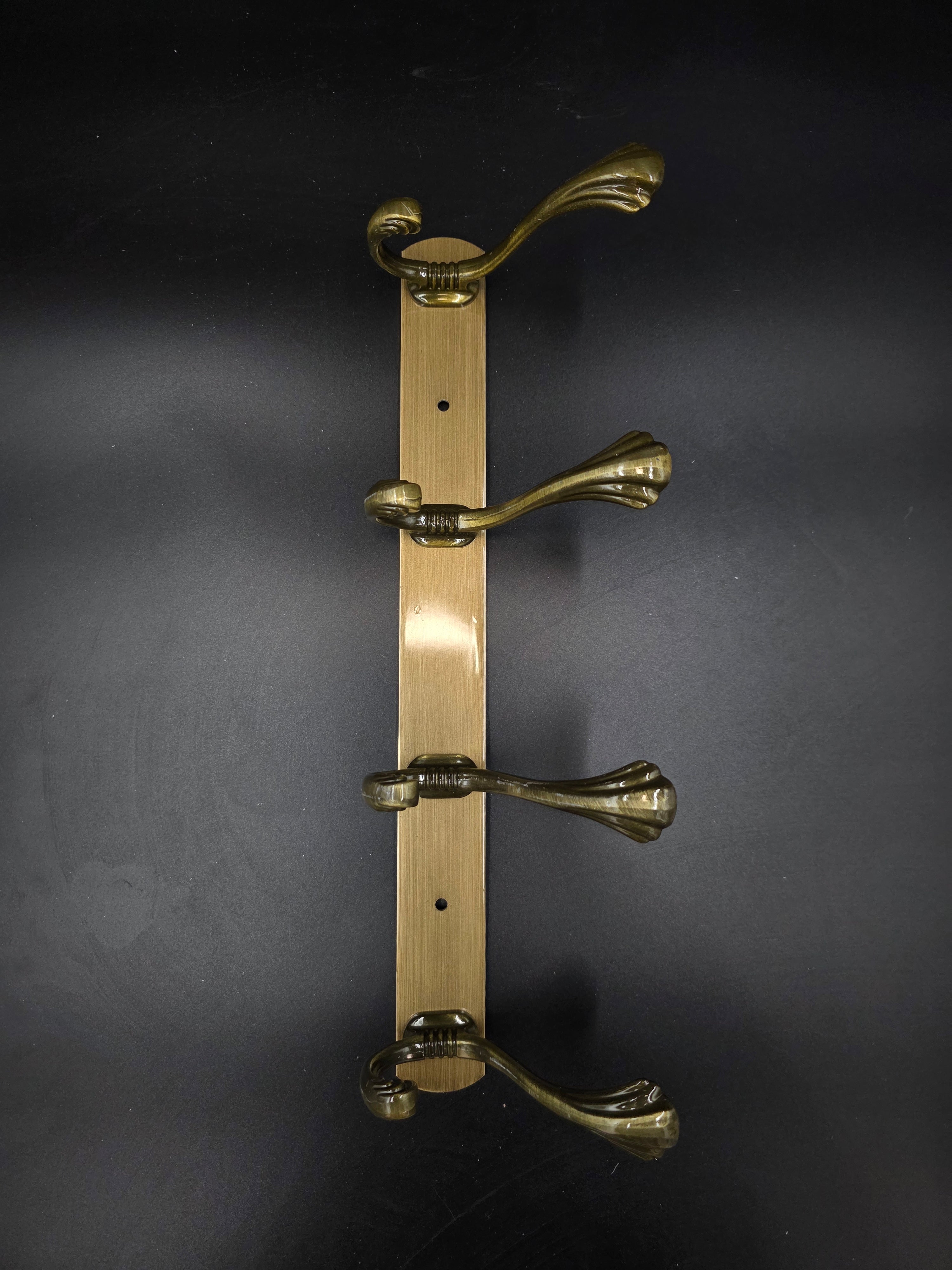 898784 - 4-Hook Wall Mounted Coat Rack - 34.6cm×3.7cm